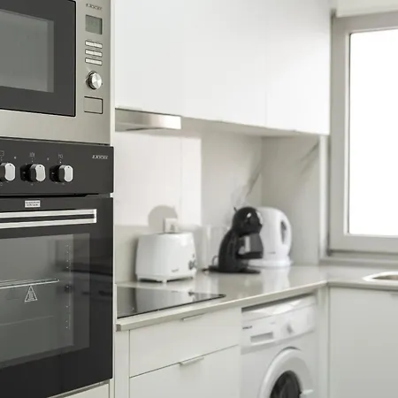 Miral Beachside 2 - By Hd Apartment *